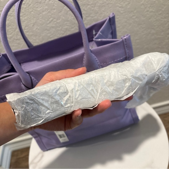 Marc Jacobs Large Wisteria Tote Bag - Picture 3 of 6